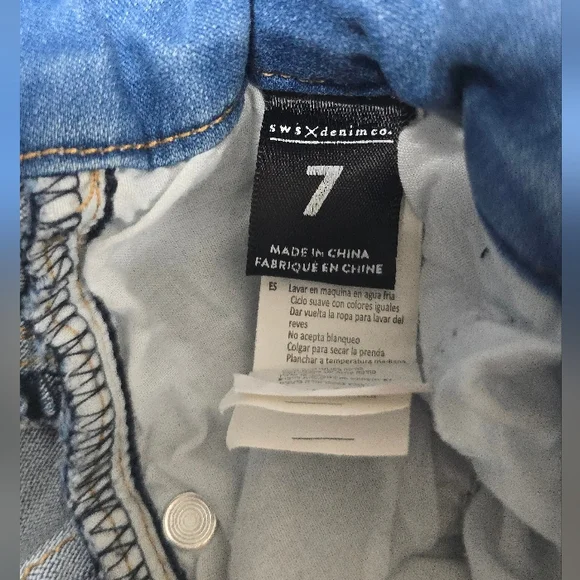 ๐ US SIZE 8 jeans bundles:Women's Jean Collection - Blue, Black, Gray - Picture 13 of 16